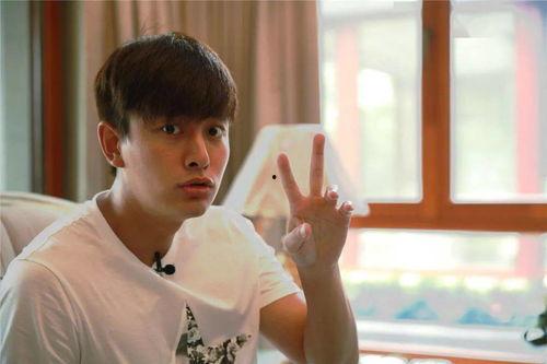 康康吃瓜小董最新视频